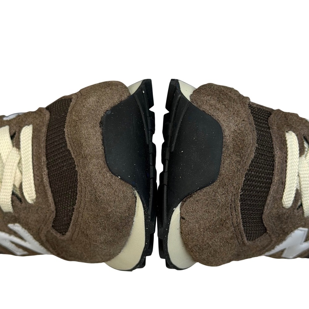 NIB Anthropologie New Balance 574 Sneakers Suede Mushroom Brown M7/W8.5 Retro - Picture 9 of 10